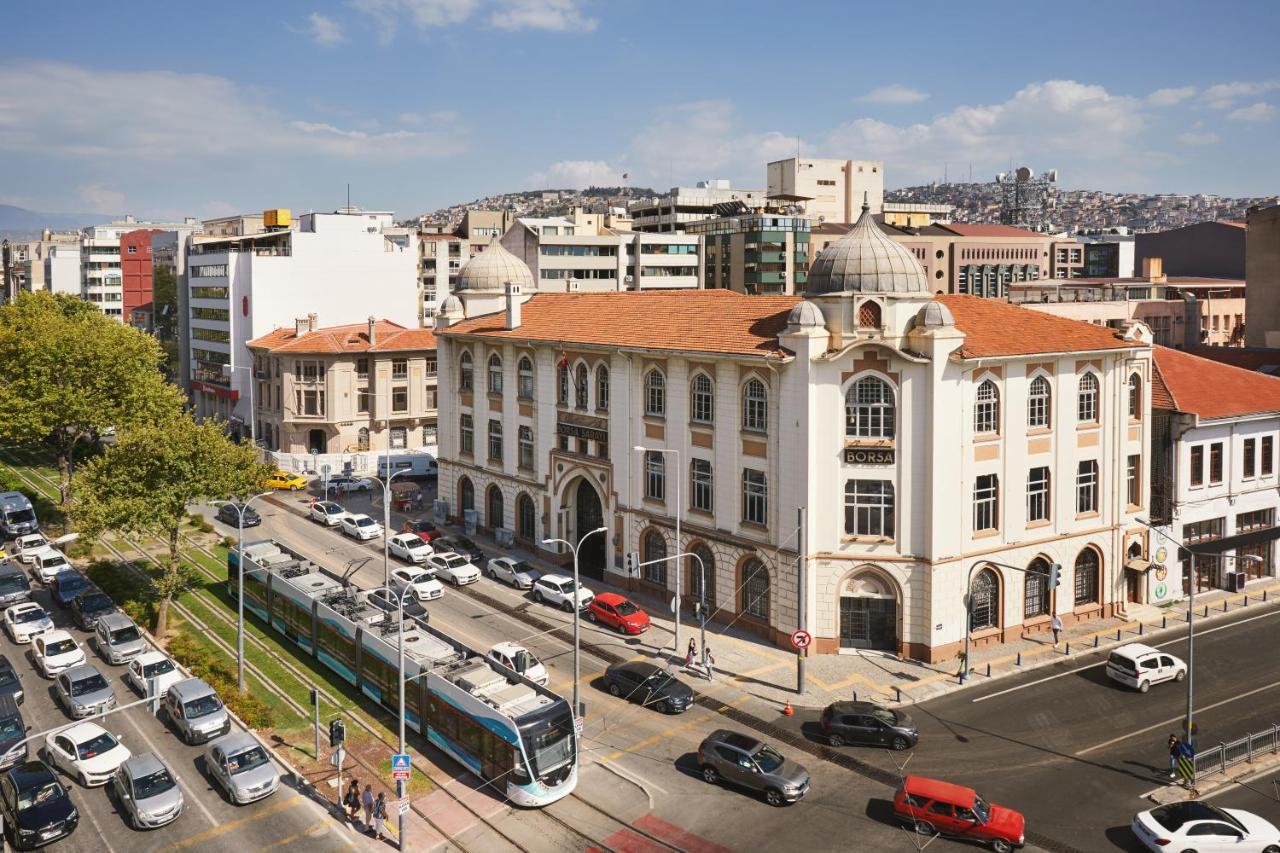 Izmir Marriott Hotel Exteriér fotografie The station