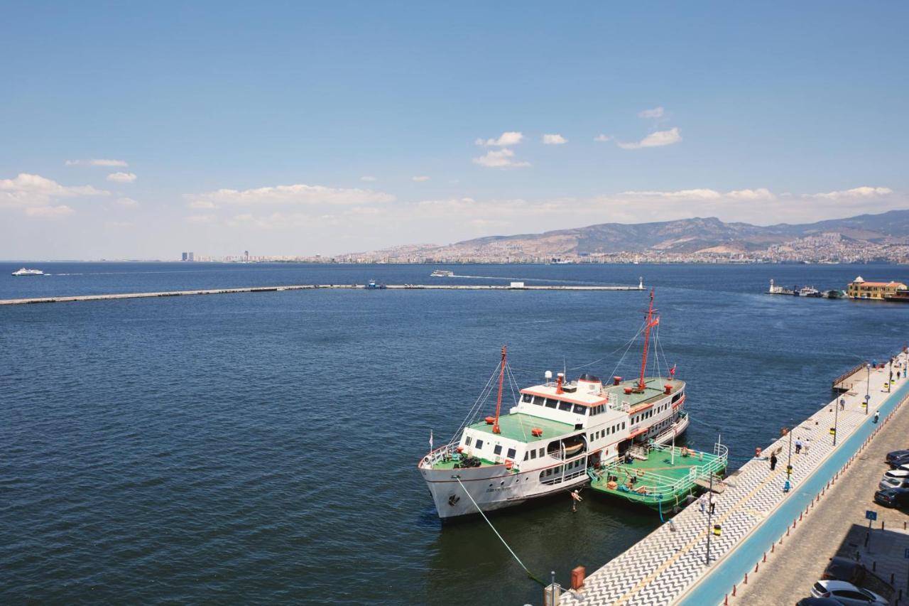Izmir Marriott Hotel Exteriér fotografie The port of İskenderun
