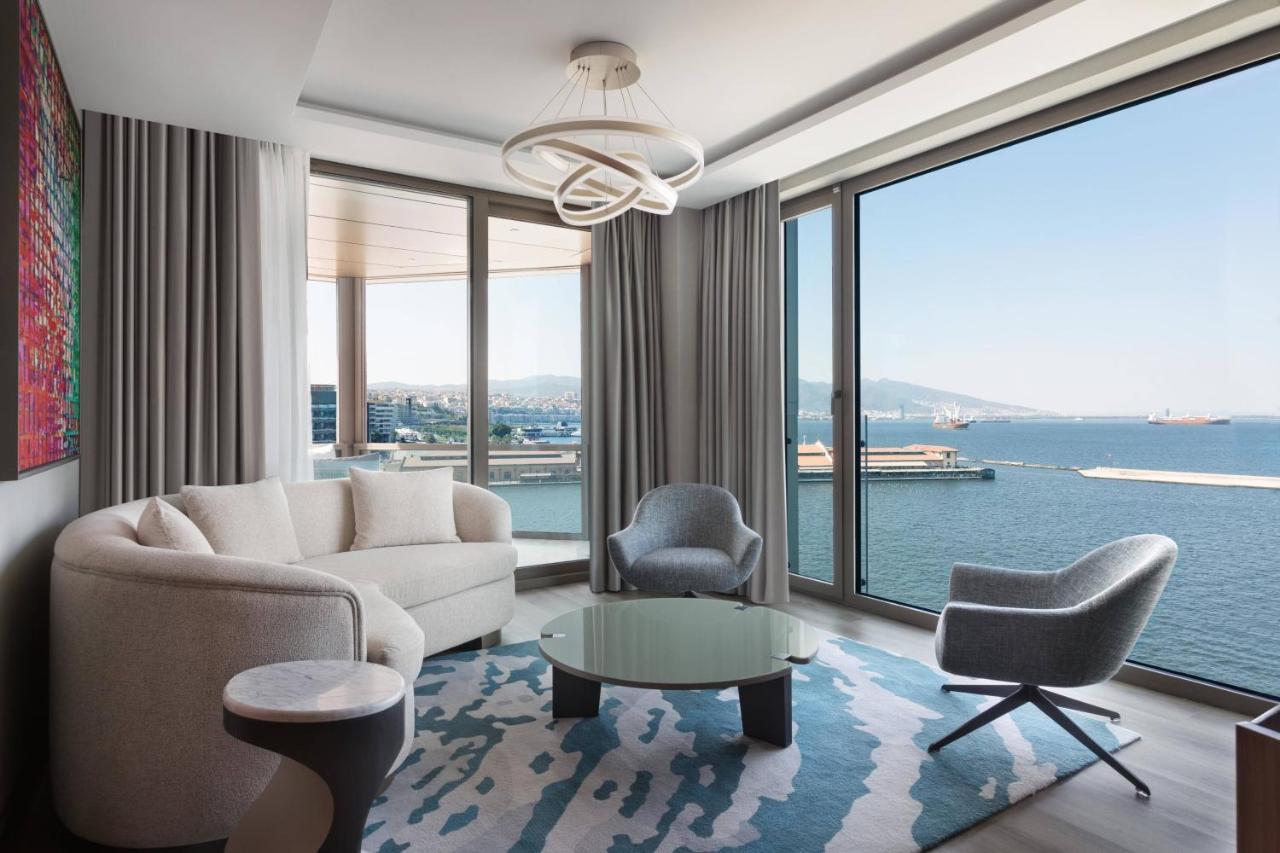 Izmir Marriott Hotel Exteriér fotografie Suite at the Westin Athens
