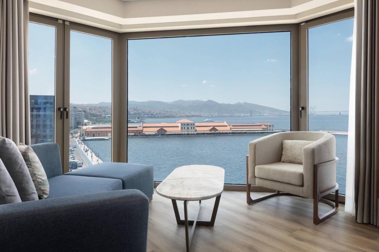 Izmir Marriott Hotel Exteriér fotografie View from a suite